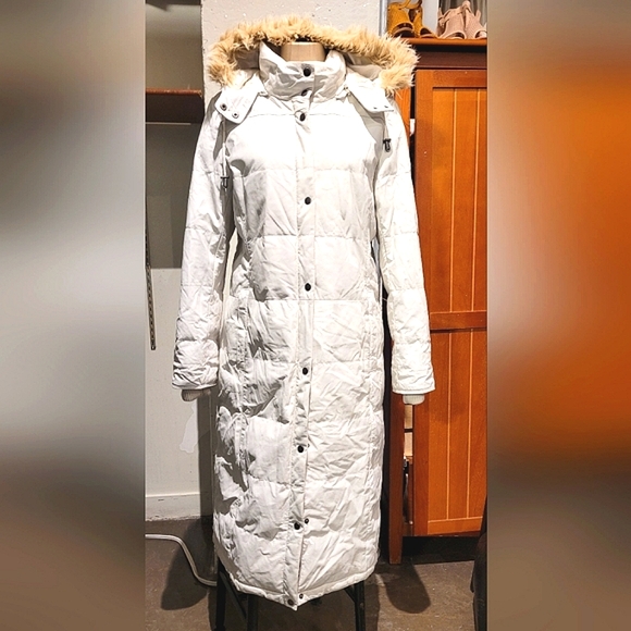 Danier women's white puffer leather long winter coat size small - Picture 1 of 11